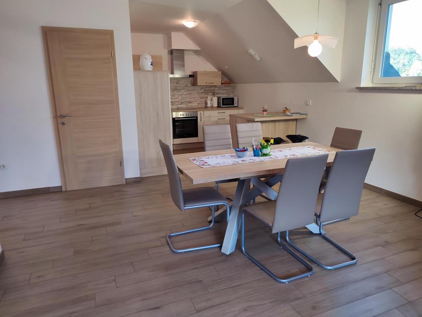 Apartments And Wellness Jelovca ラドヴリツァ エクステリア 写真