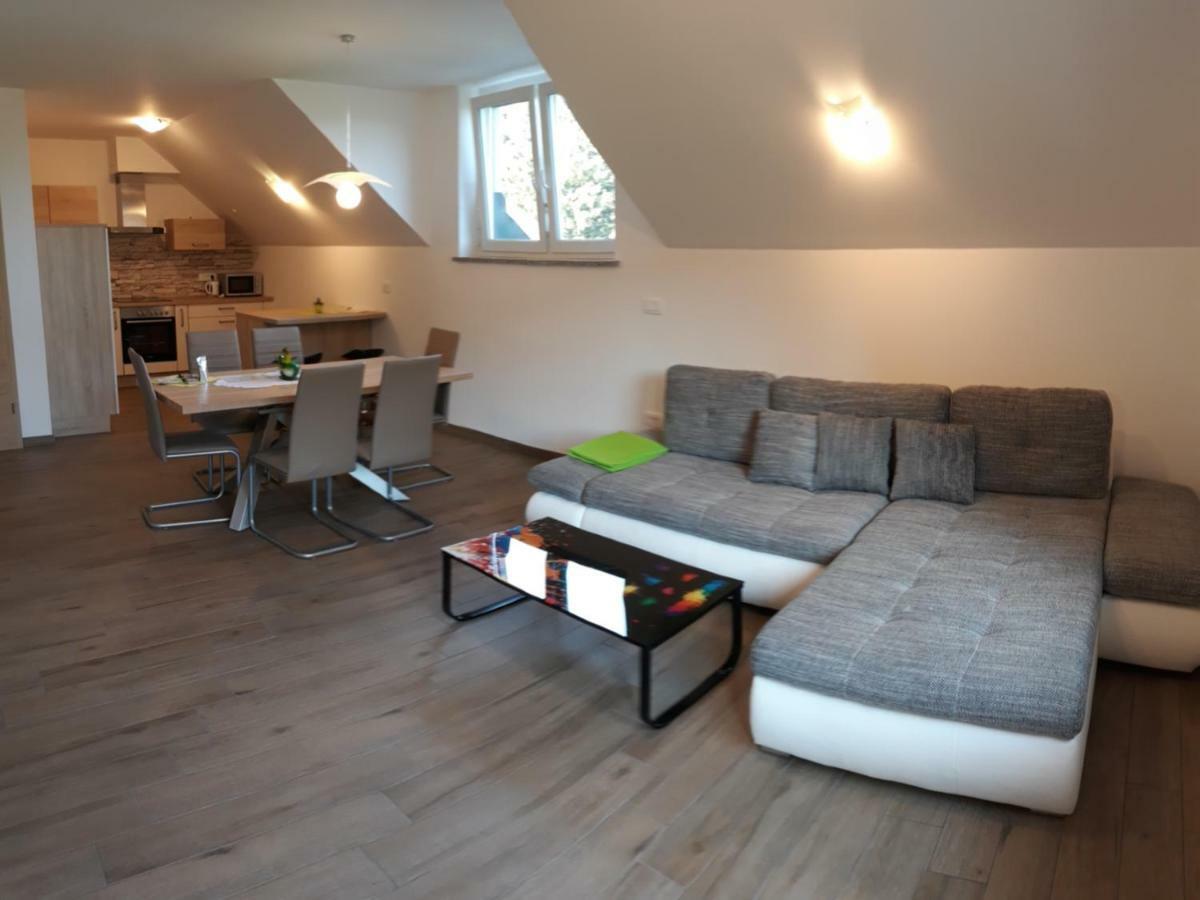 Apartments And Wellness Jelovca ラドヴリツァ エクステリア 写真